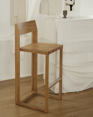 Outline Bar Chair